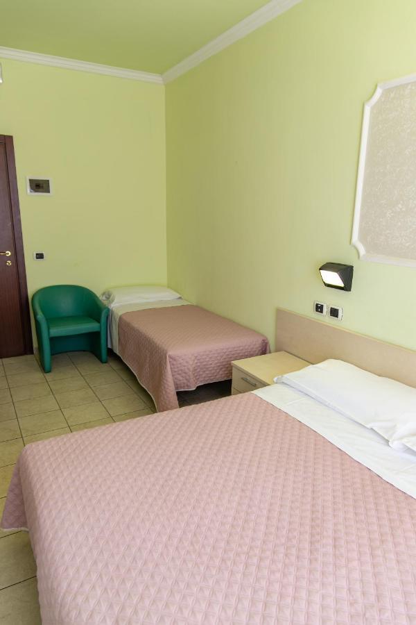 Hotel Liana Rimini Ngoại thất bức ảnh