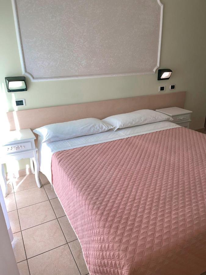 Hotel Liana Rimini Ngoại thất bức ảnh