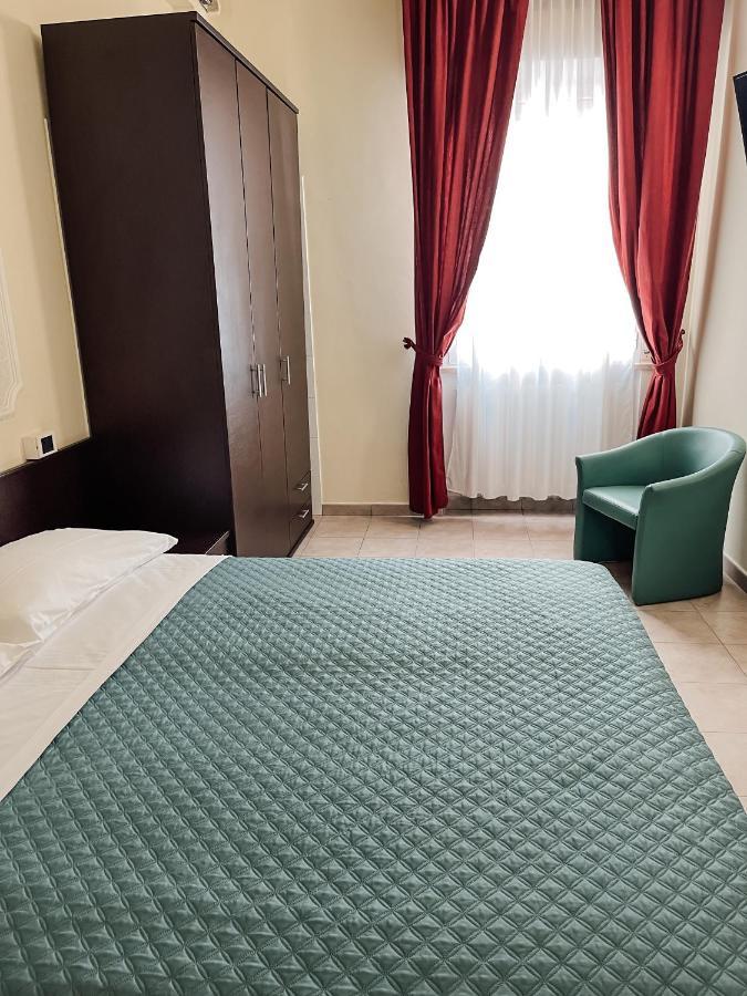 Hotel Liana Rimini Ngoại thất bức ảnh