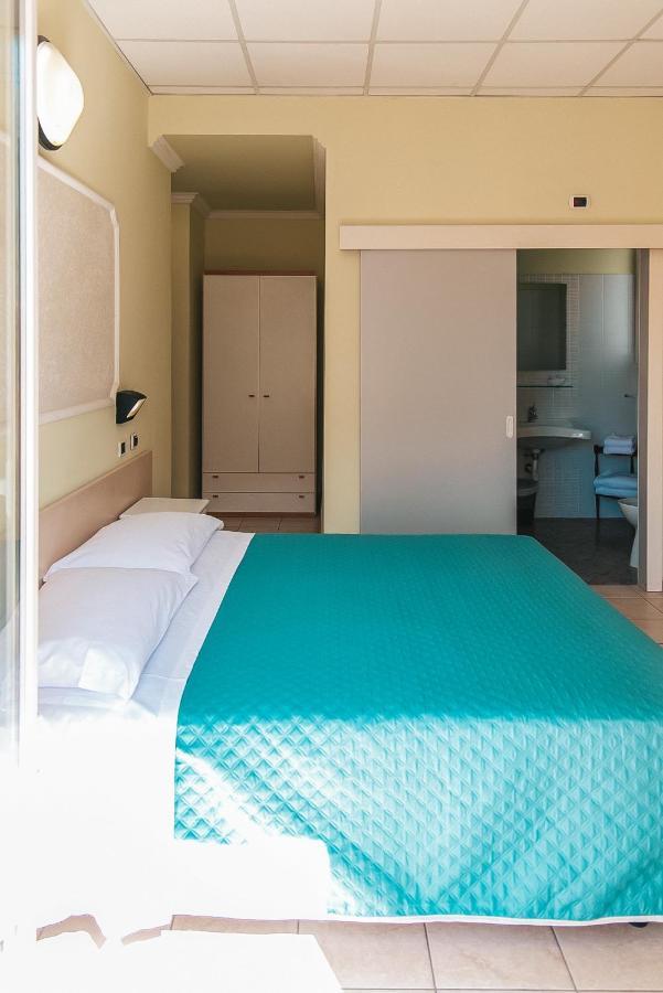Hotel Liana Rimini Ngoại thất bức ảnh